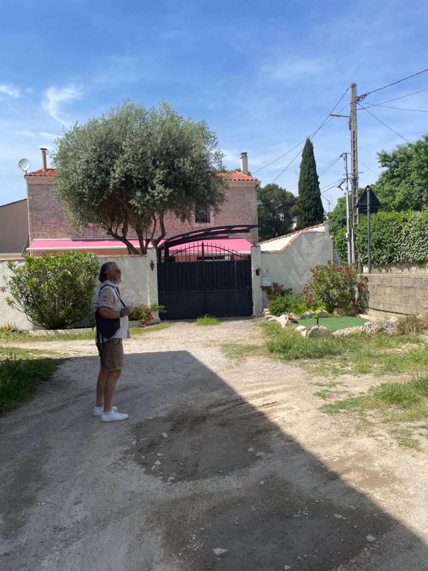 La Coccinelle Bed & Breakfast Nimes Exterior photo